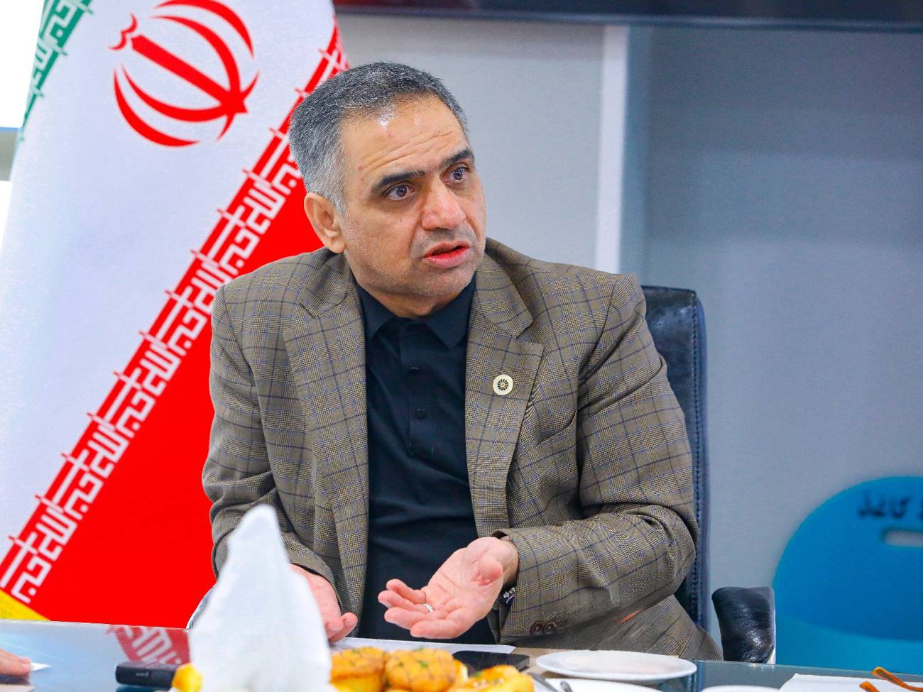 نشست تخصصی بررسی چالش‌های صادرات خشکبار و کشمش در اتحادیه صادرکنندگان استانعکس کمکی شماره1