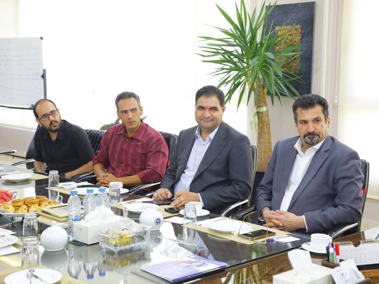 سومین جلسه هیات مدیره سرای نوآوری اتاق بازرگانی، صنایع، معادن و کشاورزی قزوین، عکس کمکی شماره2