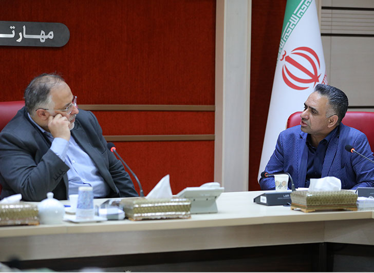 مهندس عبدیان رئیس اتاق بازرگانی،صنایع، معادن و کشاورزی قزوین:
تمامی سعی و کوشش ما در دور ششم فعالیت اتاق بازرگانی قزوین، تغییر وضعیت اقتصادی استان است

