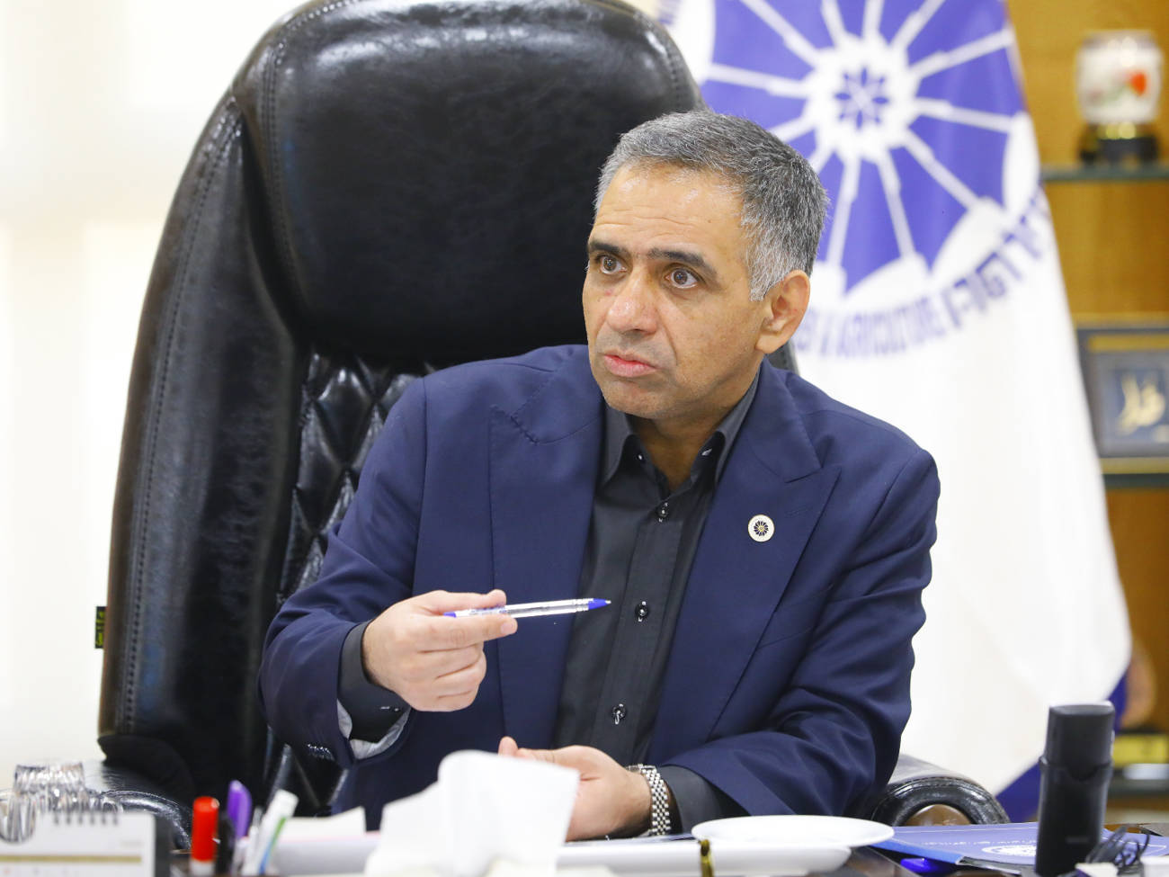 بررسی تفاهم نامه اتاق بازرگانی قزوین واداره کل میراث فرهنگی استان، احداث روف گاردن ونمایشگاه دائمی محصولات تولیدی استانعکس کمکی شماره2