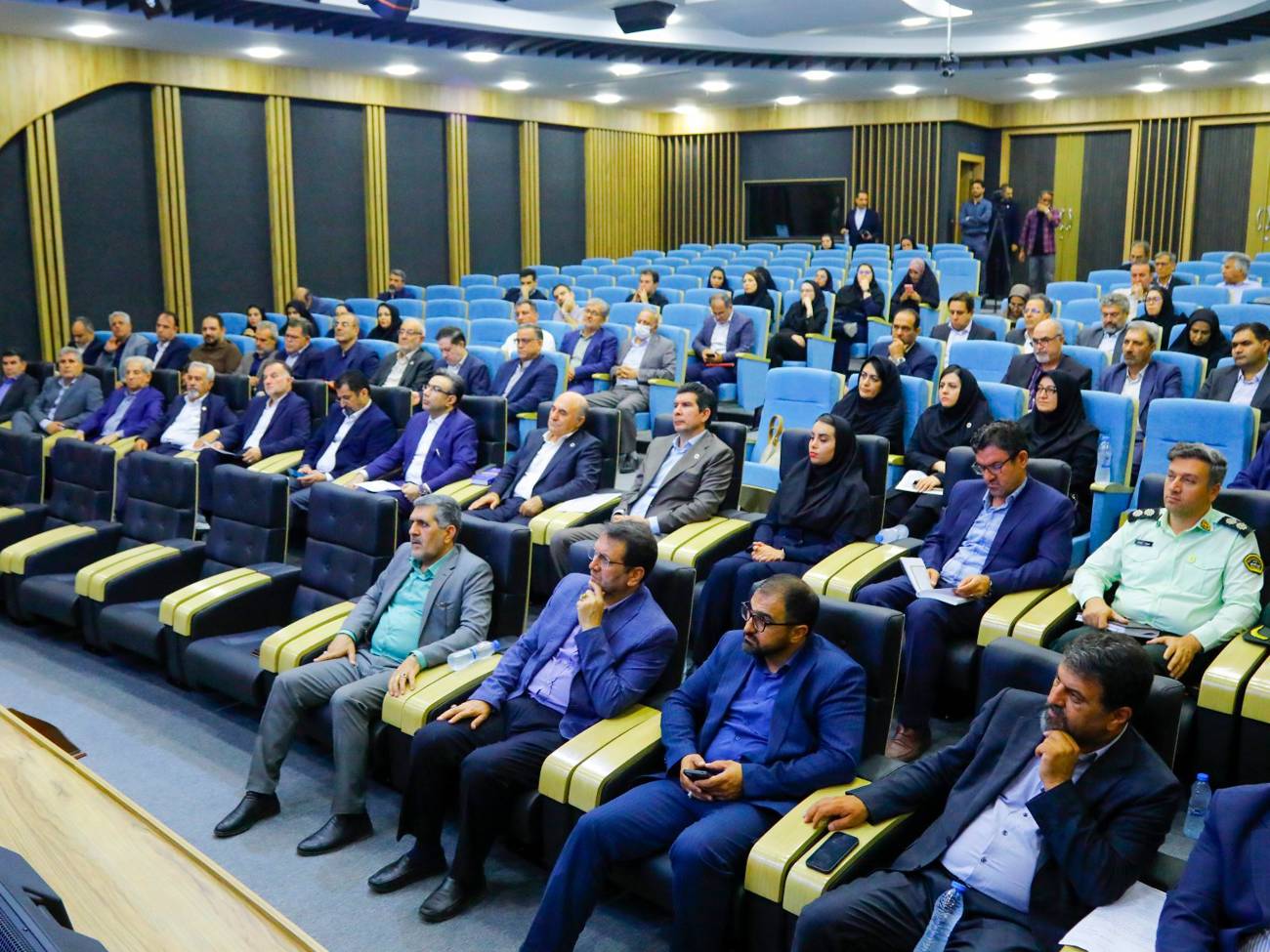 برگزاری نشست 123شورای گفت وگوی دولت وبخش خصوصی استان قزوینعکس کمکی شماره1