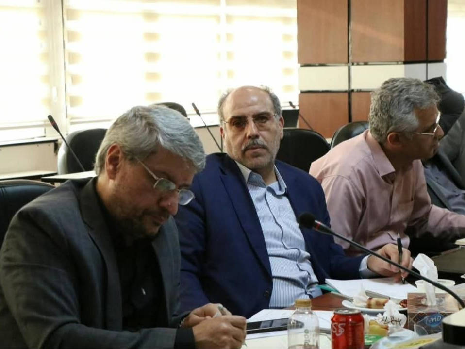 پیگیری مصوبه شورای گفت وگوی استان ازسوی رئیس اتاق بازرگانی قزوین وسازمان برنامه وبودجه کشور عکس کمکی شماره3