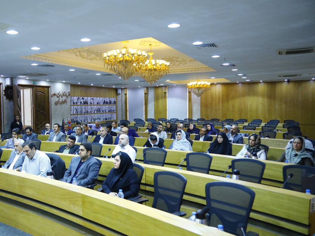 گرامیداشت روز ملی تشکل ها ومشارکتهای اجتماعی دراتاق بازرگانی قزوین عکس کمکی شماره2