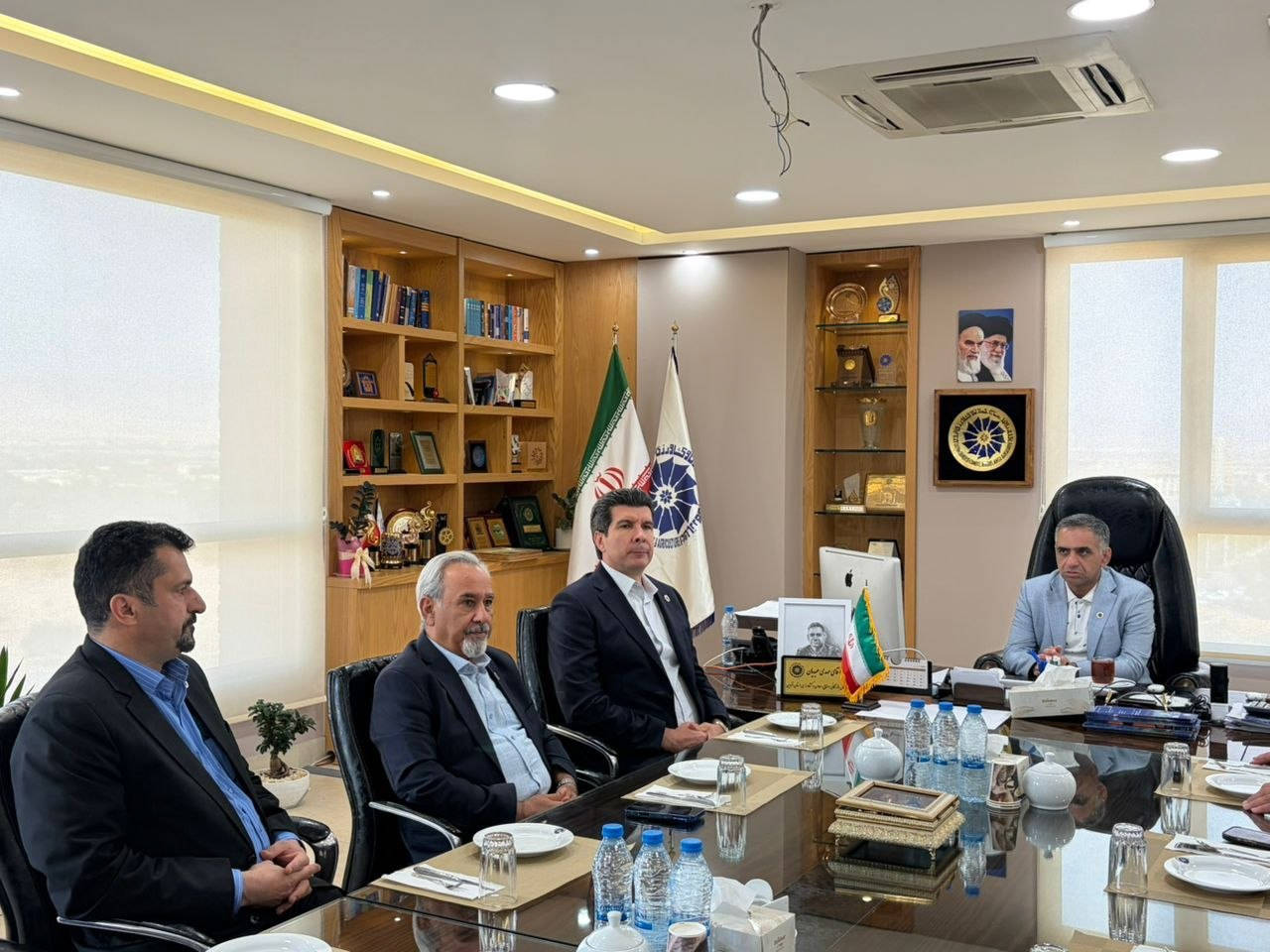 برنامه های کامل وتشریحی سفرهیات تجاری استان قزوین به اولیانوفسک روسیهعکس کمکی شماره2