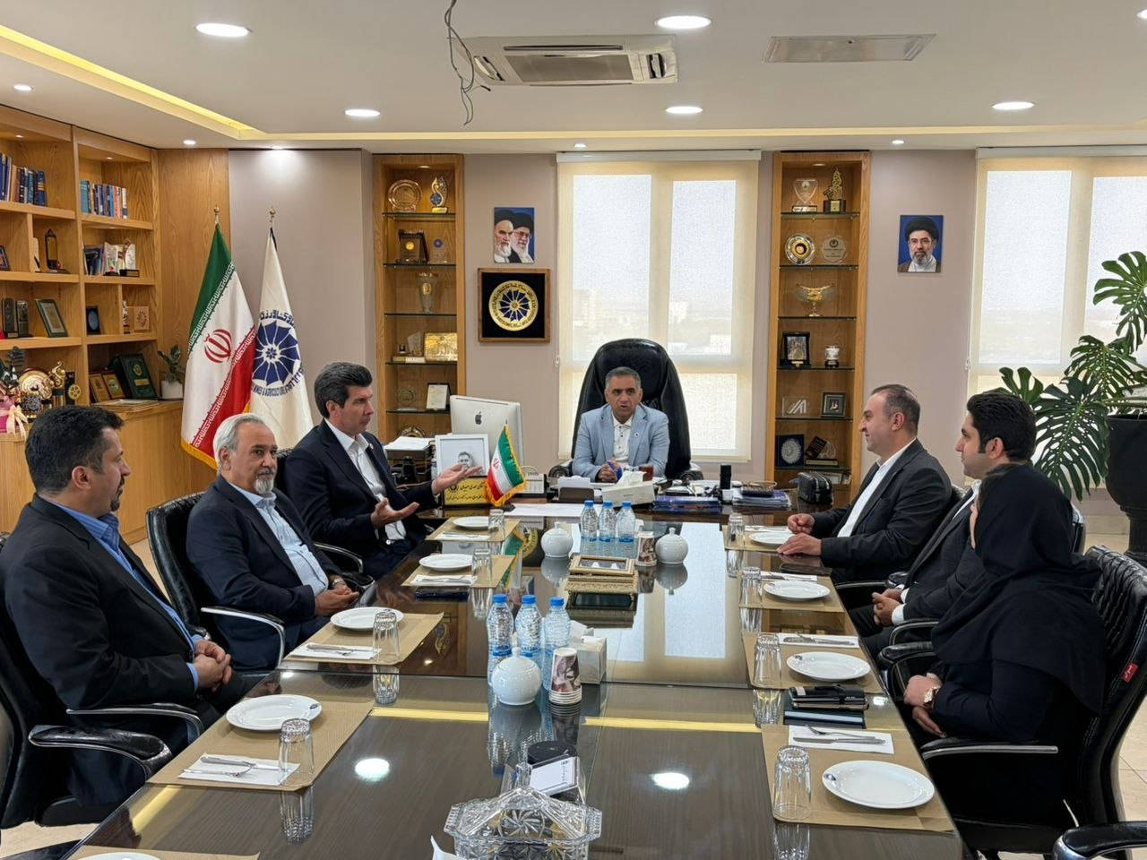  درجلسه امروز هیات رئیسه اتاق بازرگانی قزوین بررسی شد؛
