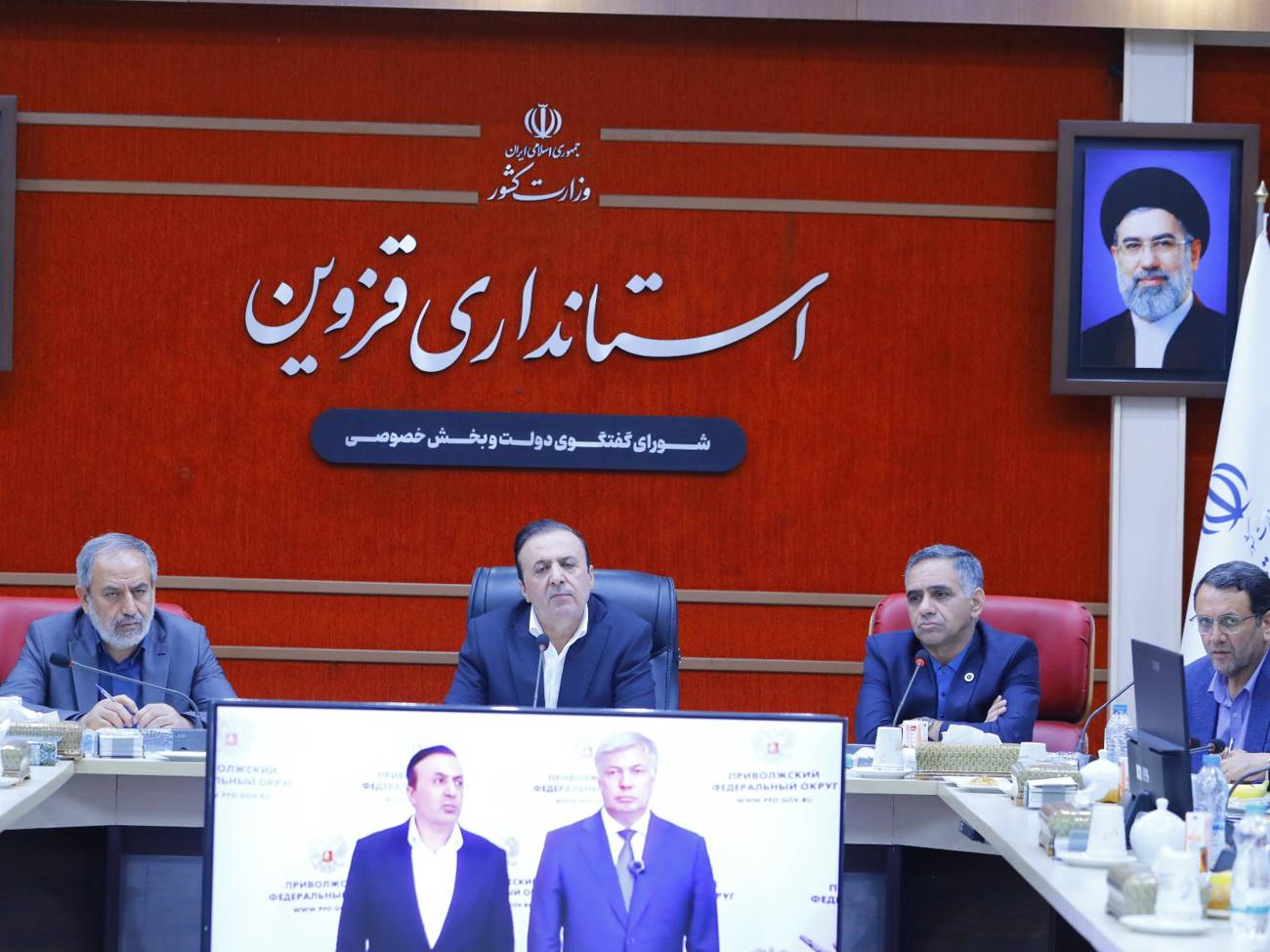 برگزاری یکصدو بیست وششمین  نشست شورای گفت وگوی دولت وبخش خصوصی استان قزوینعکس کمکی شماره7
