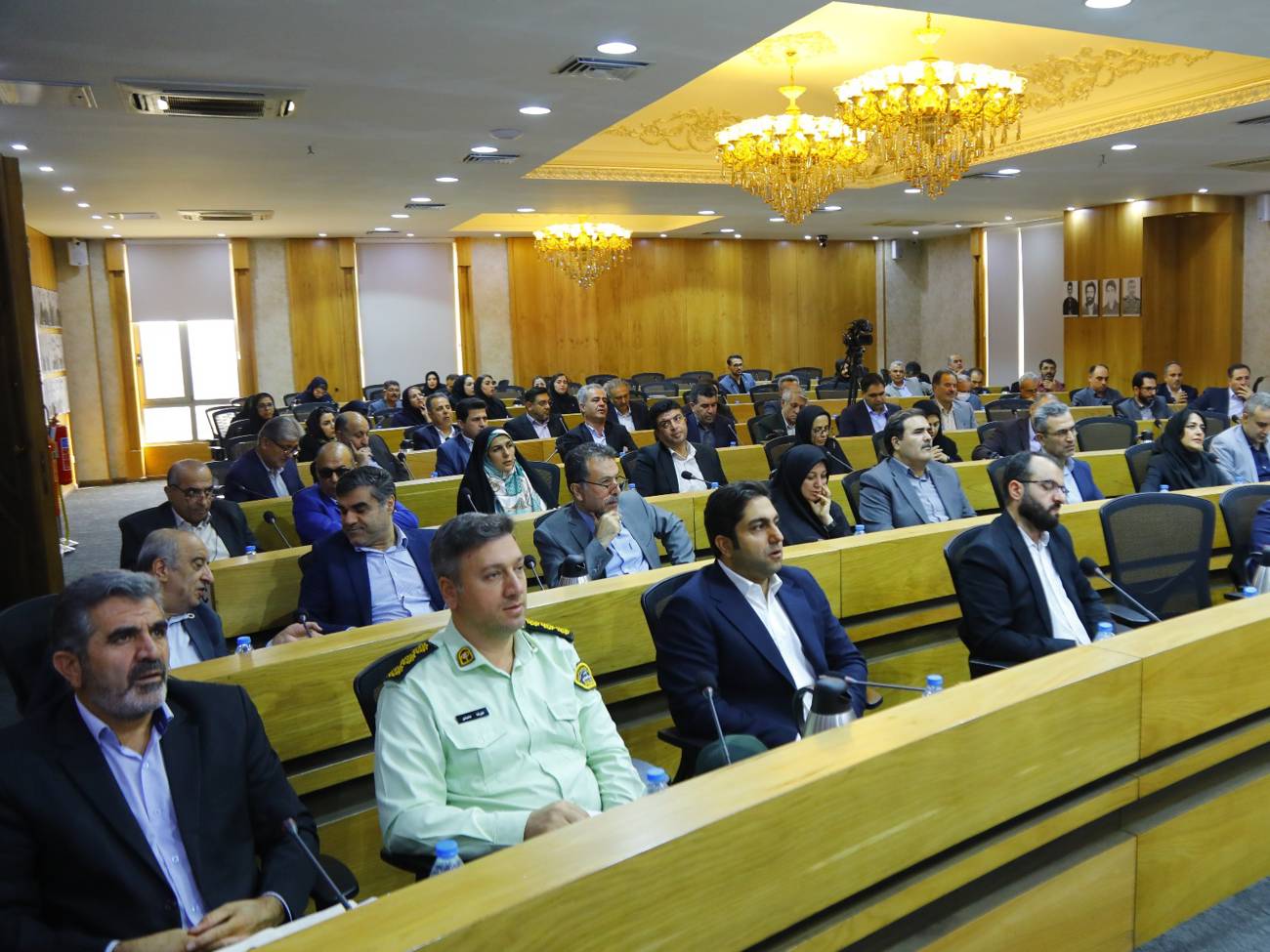 برگزاری  یکصد وبیست وهفتمین نشست شورای گفت وگوی دولت وبخش خصوصی استان قزوین عکس کمکی شماره3