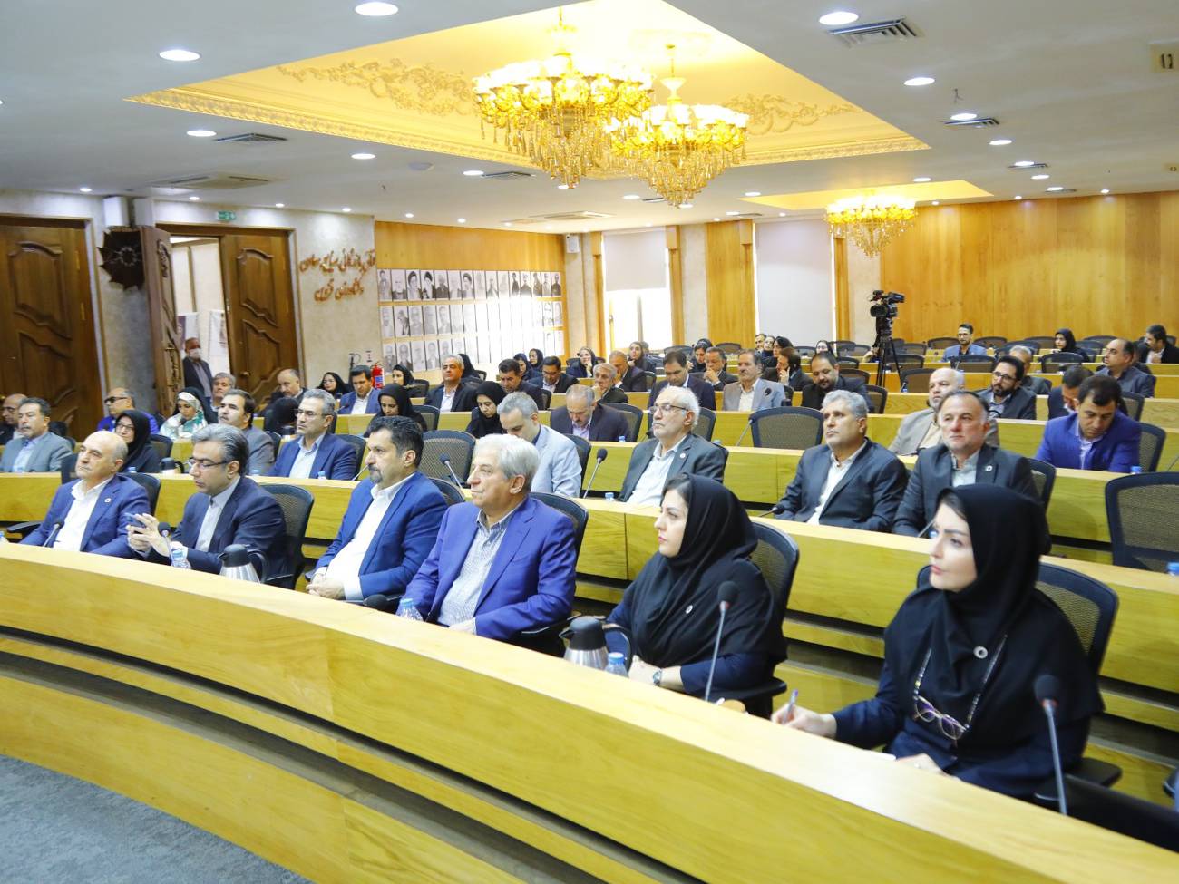 برگزاری  یکصد وبیست وهفتمین نشست شورای گفت وگوی دولت وبخش خصوصی استان قزوین عکس کمکی شماره4