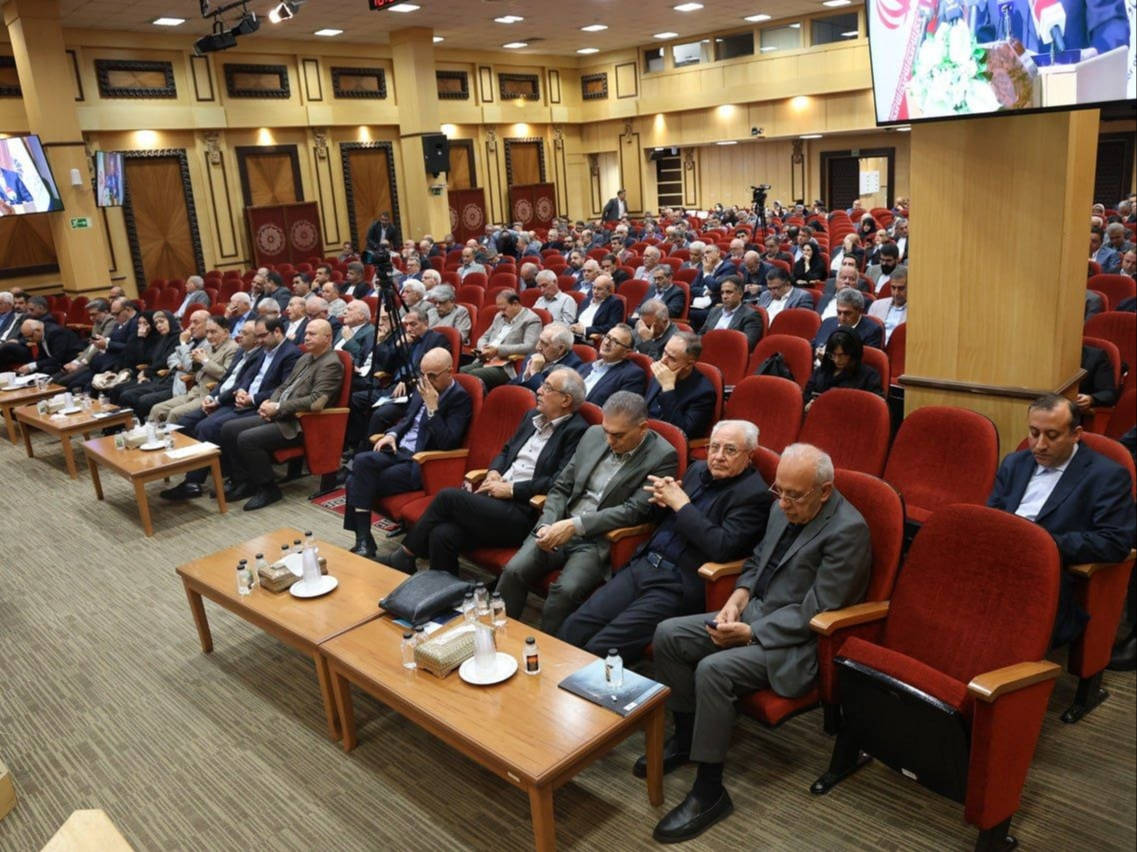 برگزاری نشست هیات نمایندگان اتاق بازرگانی،صنایع، معادن وکشاورزی  ایرانعکس کمکی شماره4